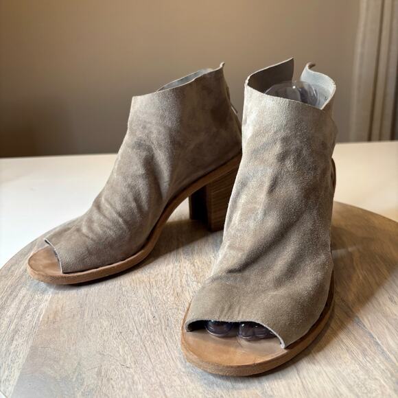 Officine Creative Taupe Suede Peep-Toe Ankle Bootie Block Heel EU 38 US 8 Italy - Picture 3 of 12